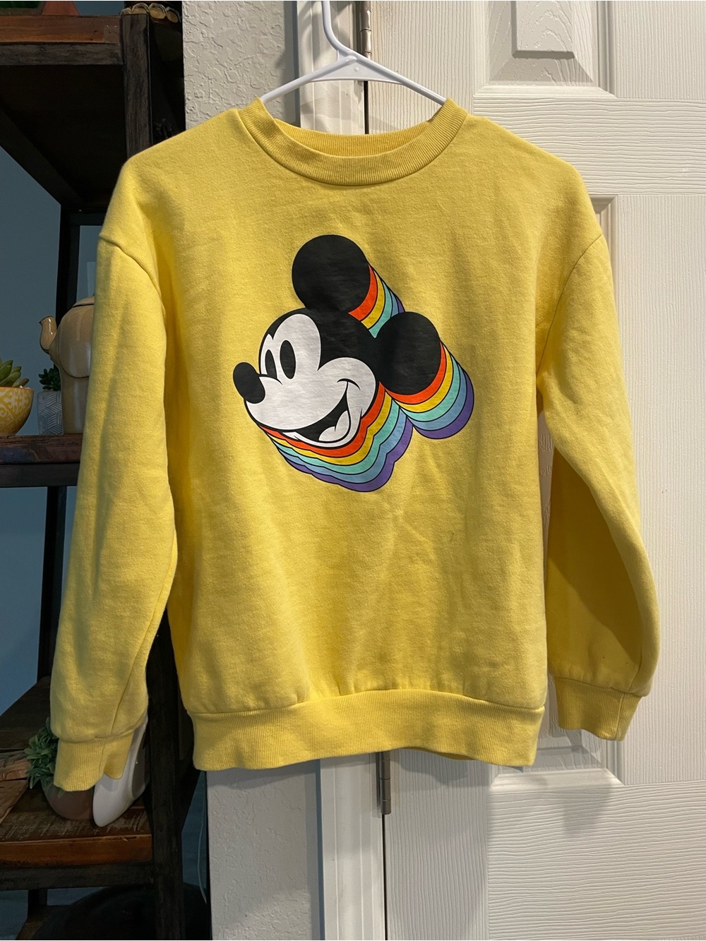 Vintage Disney Retro 70’s Rainbow Mickey & Co. long sleeve yellow Sweatshirt XS